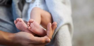 Postporođajna depresija: Kako je prepoznati i prevazići