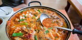 Savršena riblja čorba za dane posta – uz ovaj tajni sastojak biće neodoljiva!